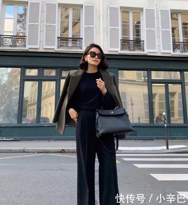 「过时」“阔腿裤”过时了,今年流行这条裤子,遮肉显高显瘦,特有范!