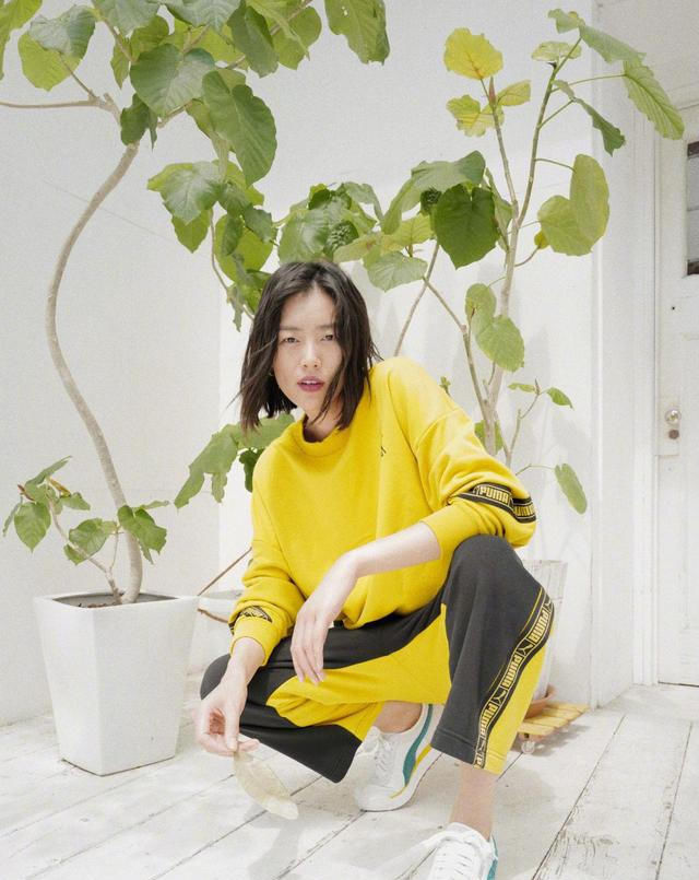  『亮色系』皮肤偏黄的女生,尽量避开这4个显黑颜色,显老又廉价,让人笑话
