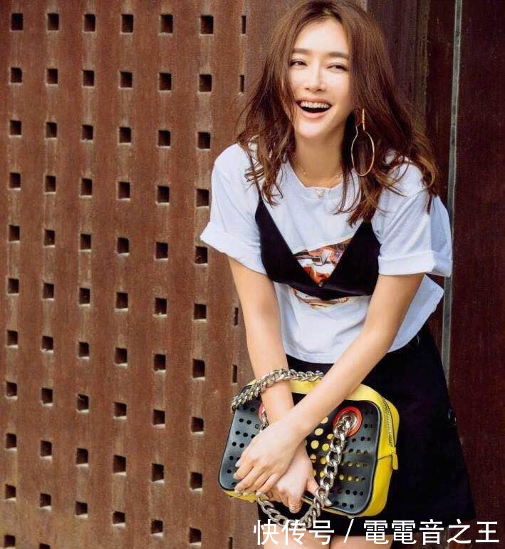 秦岚真是厉害了，裙子竟完全“透明”，网友：还不如不穿