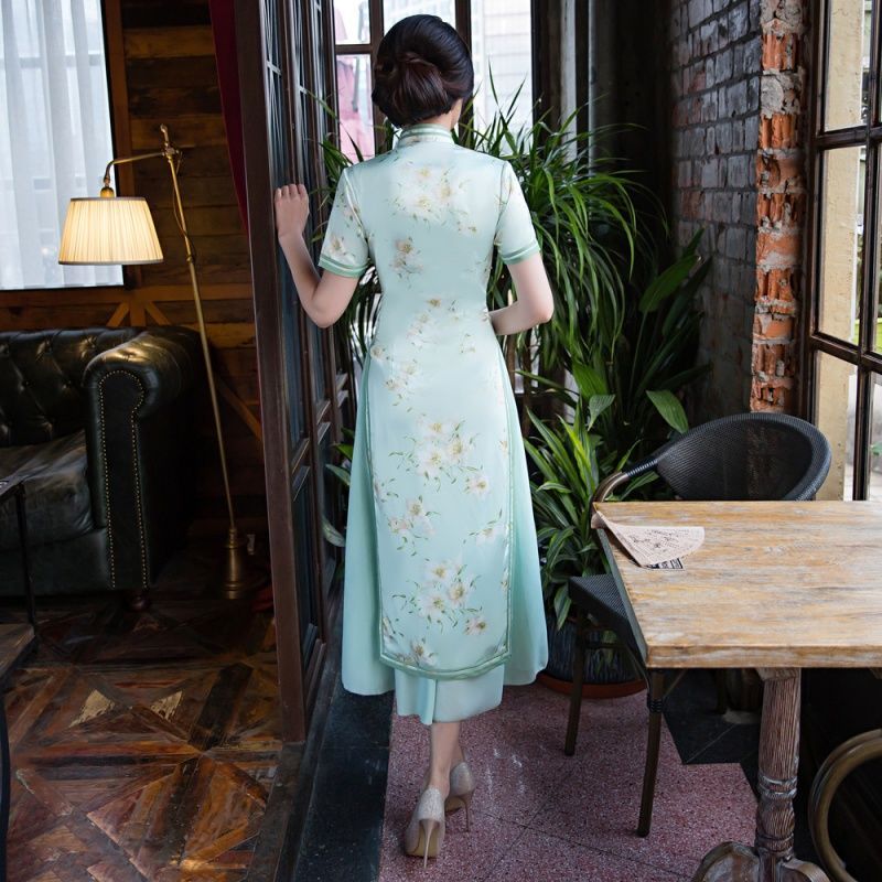 中国风旗袍登上“米兰时装”，真长脸，国人激动的泪流满面