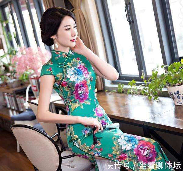 『旗袍就』穿旗袍是有学问的!那些穿旗袍好看端庄的女子,都会注意这五点!