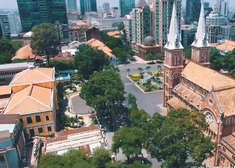 我国这个小县城：满街都是越南女孩，都希望留在中国发展