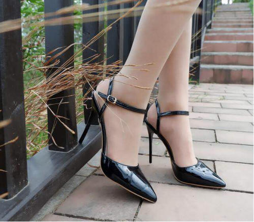 穿高跟鞋闪烁出你的精彩搭配！