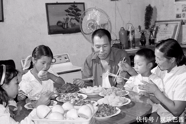 我国上世纪八十年代、九十年代的有钱人生活是怎样的，很接地气！