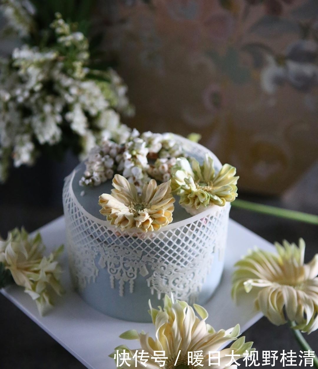  『制作』她做的鲜花蛋糕太撩人，看完后全世界都惊艳了