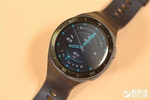 『开箱』支持100种运动模式 华为Watch GT2e曜石黑开箱图赏
