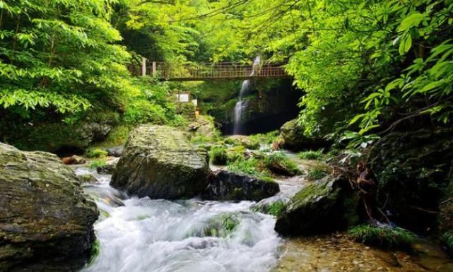 藏于安徽深山里的桃源地，被称皖南小九寨，人少景美堪比5A景区