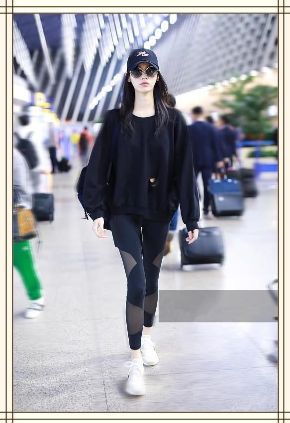 本以为奚梦瑶的露背装够大胆的了，但看到蔡依林，我顿时沉默了!