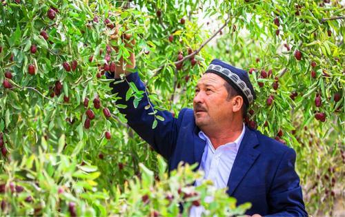 我国最晚睡觉的地方，晚上10点才天黑，那里的美女格外漂亮
