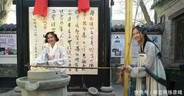 小贩到农村, 高价收购“大石头”, 到底有什么猫腻 看完明白了