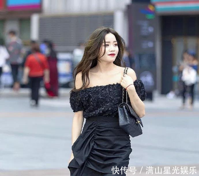 『好看』美女脚上的纹身,很好看吧