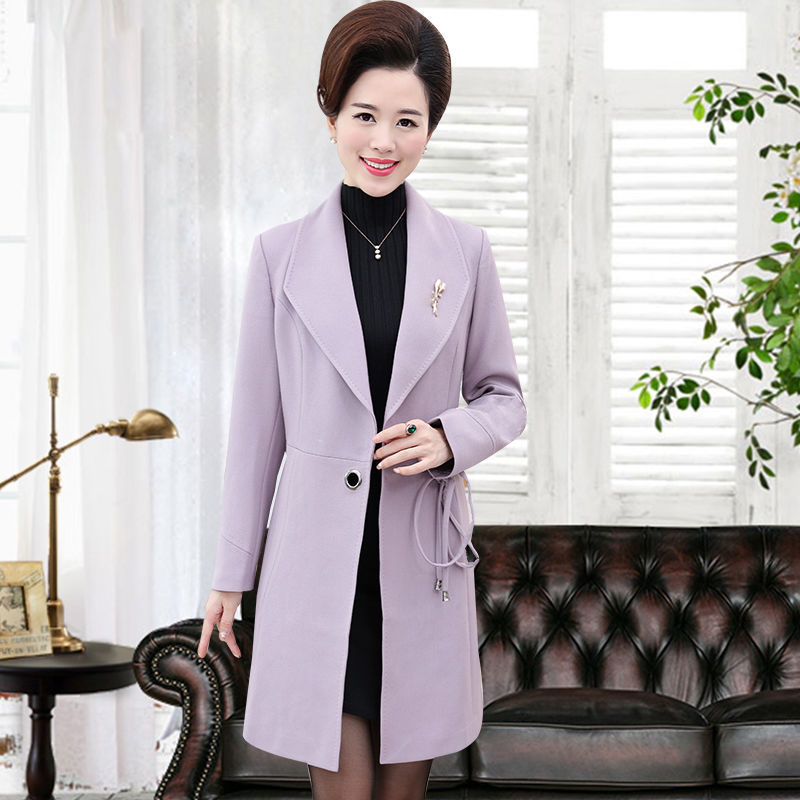 永不过时的中年妈妈装，十足女人味，早秋穿太合适了