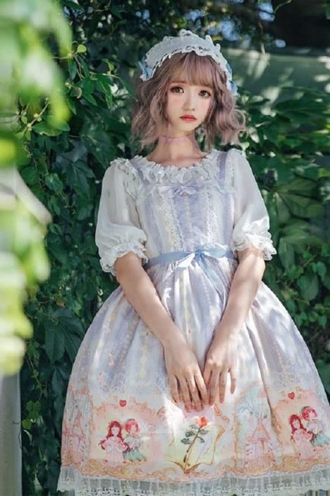 四件洛丽塔公主裙,哪一件穿着最有气质?测试你的品位属于哪个级别