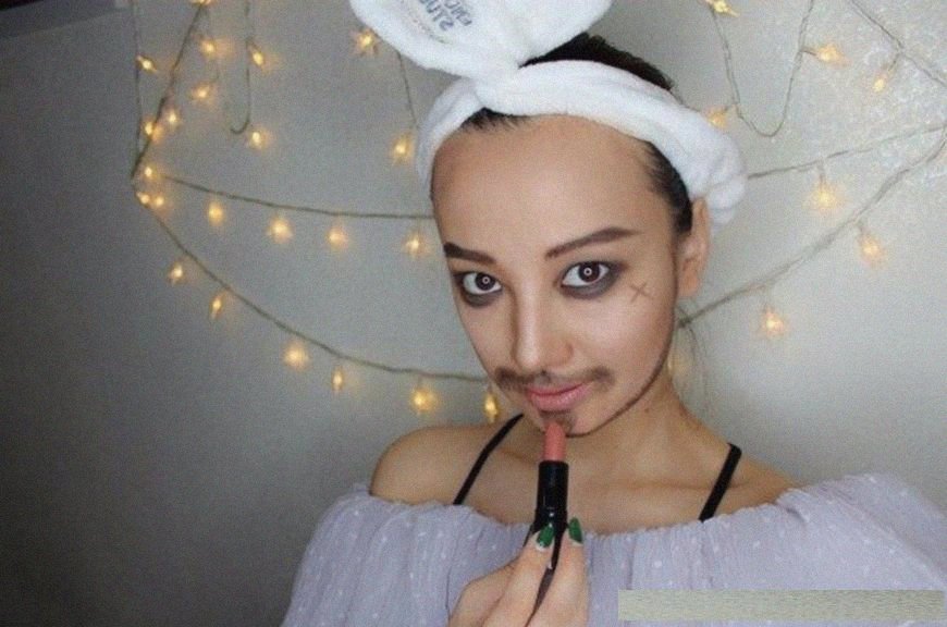 清秀女生仿妆杰克船长，最后带上假发，网友:真的是一模一样啊