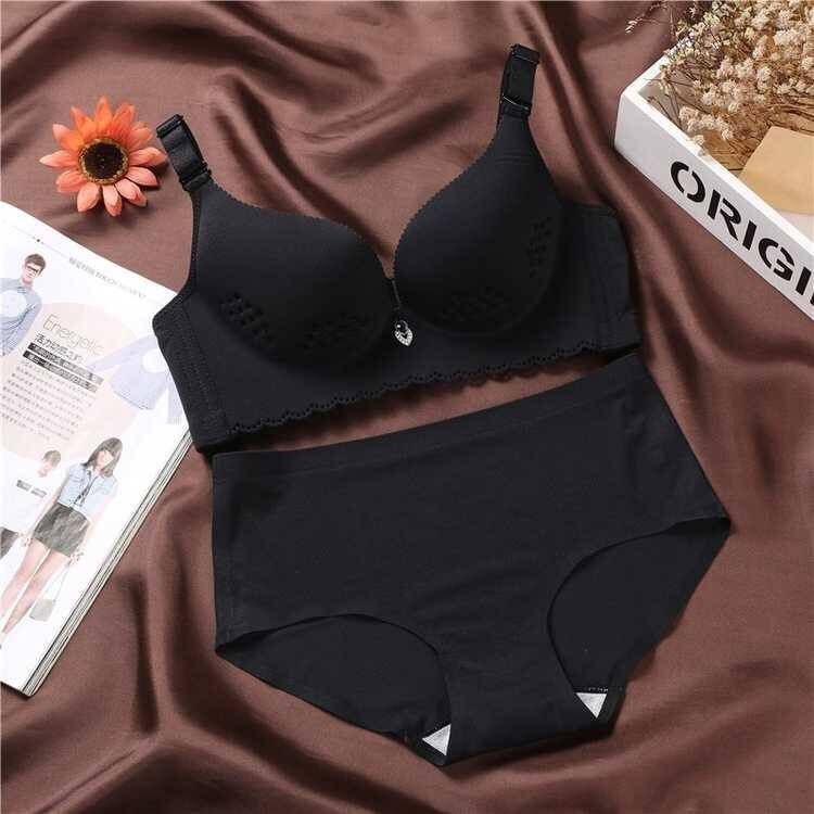 这8款文胸让你告别下垂，胸型特好盾，显白又性感