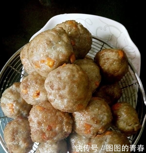 「阿胶」它是“穷人的阿胶”,姑姑1周吃3次,气血双补,45岁不显老