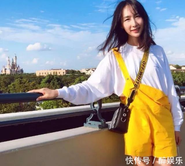  防护■雷佳音老婆翟煦飞罕见现身，接机“前夫哥”，做防护措施毫不留情