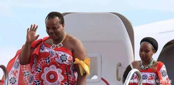 唯一未与中国建交的非洲国家, 国王每年选妃, 一