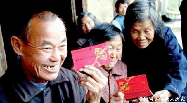  技巧|缴纳15年的社保，养老金却很少，应该用这三个技巧去缴纳养