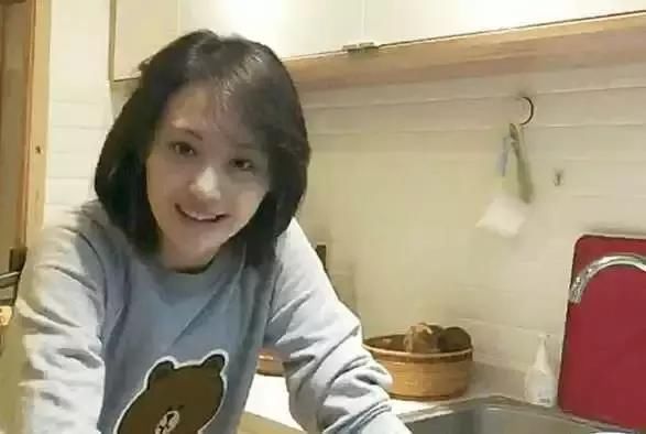 不涂口红的女星长得可能还没你好看！只有小S没什么差