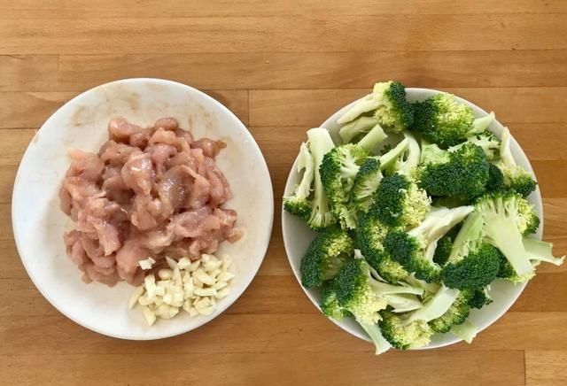 『西兰花』头发不好的人注意了!它是“天然亮发”美食,每周吃三次,发质好