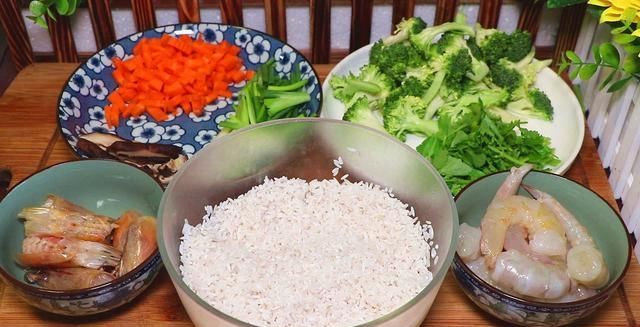 香味■这才是鲜虾粥的正确做法，香味十足，鲜粥浓郁黏滑，方法超简单