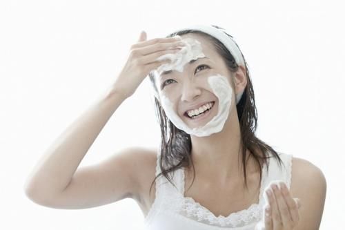 作用：面部磨砂膏有什么作用 这种护肤产品你了解吗