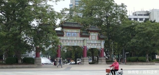 自驾游肇庆，导游带游七星岩，一圈下来东西南北都没弄明白