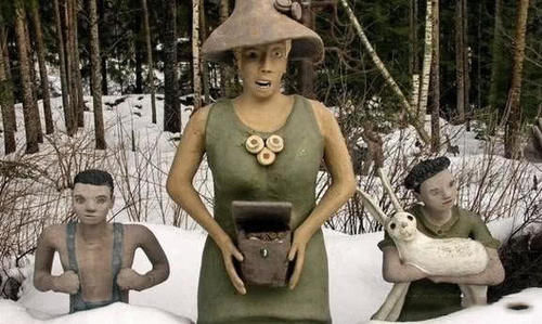 最“诡异”的公园,奇怪的雕像充满这里,游客却不断