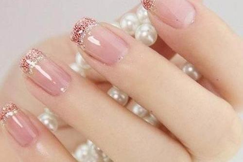 女生有这4个特点，成年后会越来越美，尤其是第2点，清纯脱俗！