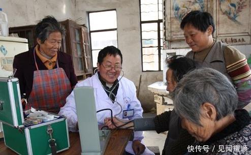 农民高额退休金来了！5类人可领取，按月发放，最高可达6000元！