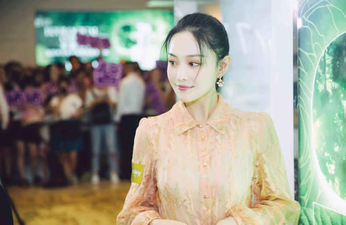  感悟■张馨予社交平台发布人生感悟，引起网友共鸣