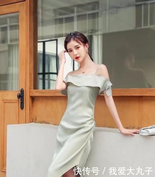 韵味:米白色连衣裙,时尚优雅,彰显东方女性韵味!
