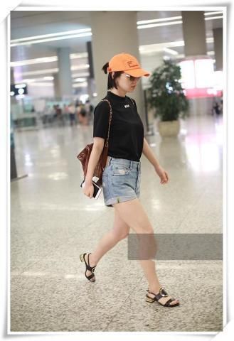 看了沈梦辰短裤，再看看吴昕，真的想问一句杜海涛：咋想的？