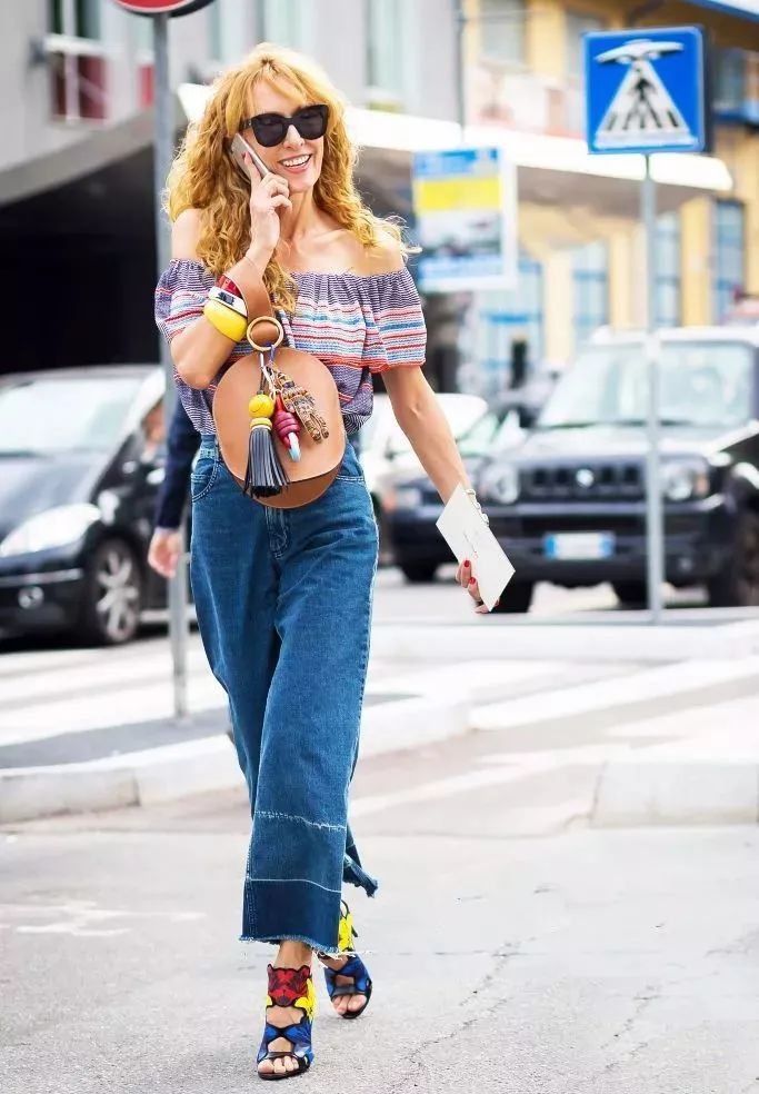 衣柜必备牛仔，夏末秋初就该这么穿!