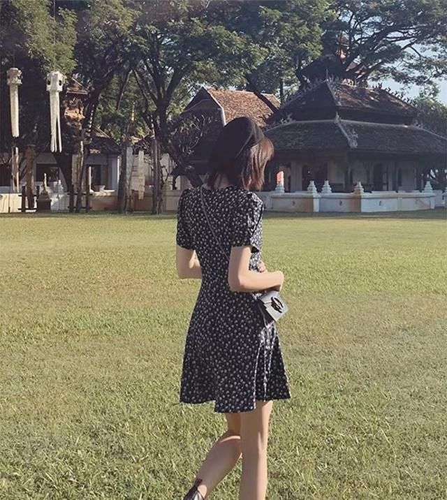 茶歇裙■又到了穿裙子的季节,这几款裙子,大方减龄又百搭,你买了吗