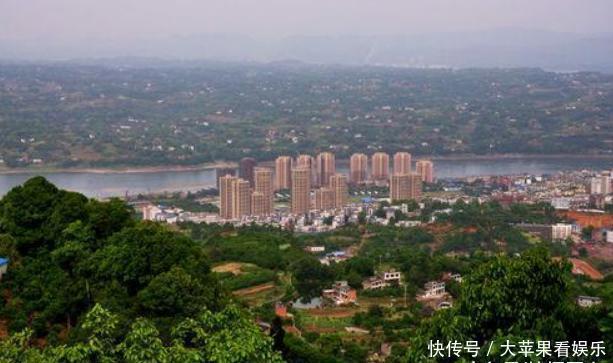  四川省@四川省一个县，人口超90万，距重庆市109公里！