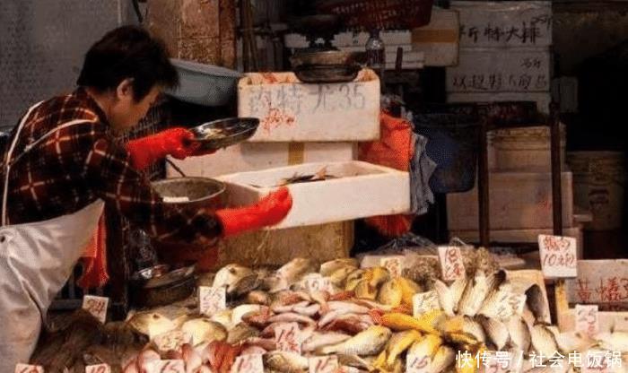 为何说“香港生活”比大陆苦了解一下他们的菜市场，就能知道