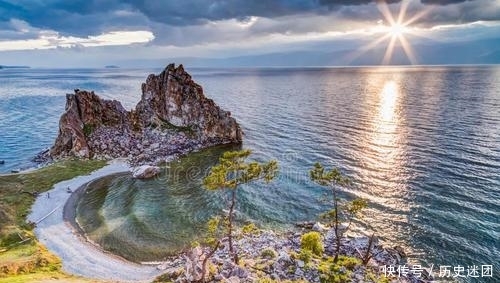 秋天的贝加尔湖有多美，不看不知道，这里真是个梦幻之地