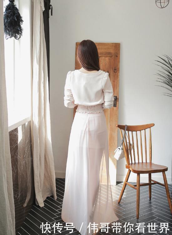 时尚街拍：迷人的紧身裙美女，气质明艳动人