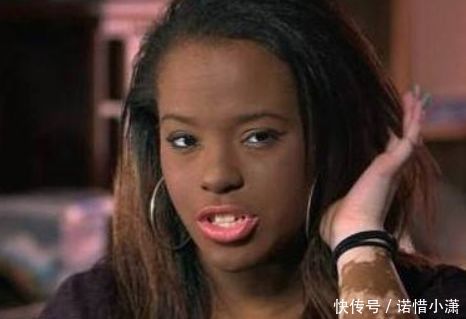 女子七年从不卸妆，男友好奇等她睡着给她卸妆，结果让人看傻了眼