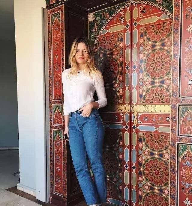  小编建议：小个子女生买鞋子，尽量避开这3种款式！难搭又显土，谁穿谁丑