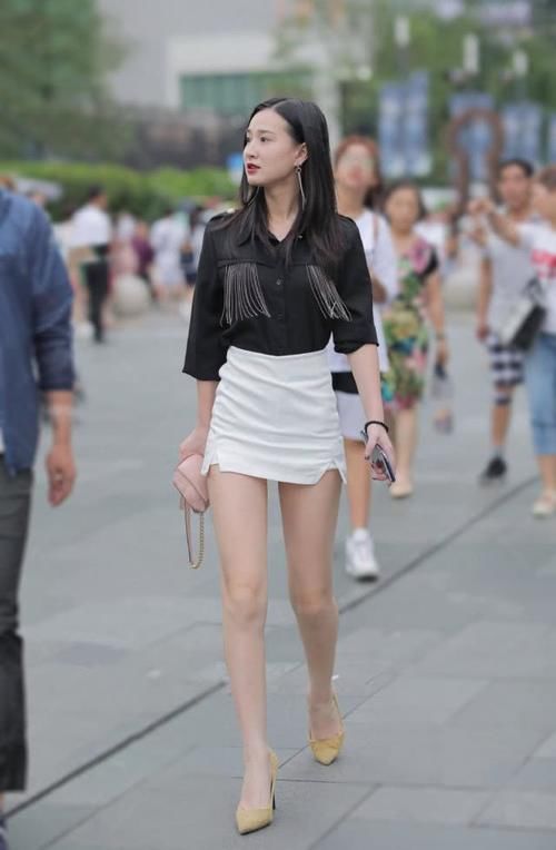 「有型」选择简约有型的穿搭,让你轻松演绎自信靓丽的美