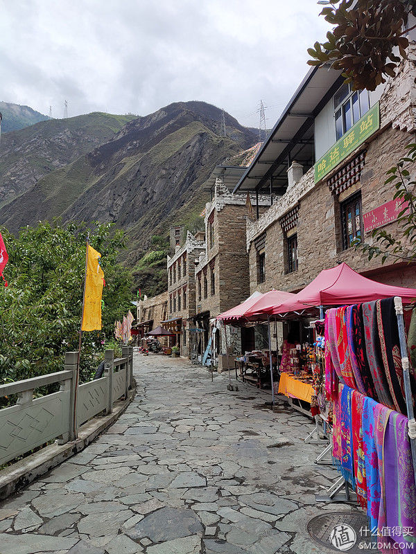 雪山/草场/海子，与魅族16th踏上色达+稻城川西环游
