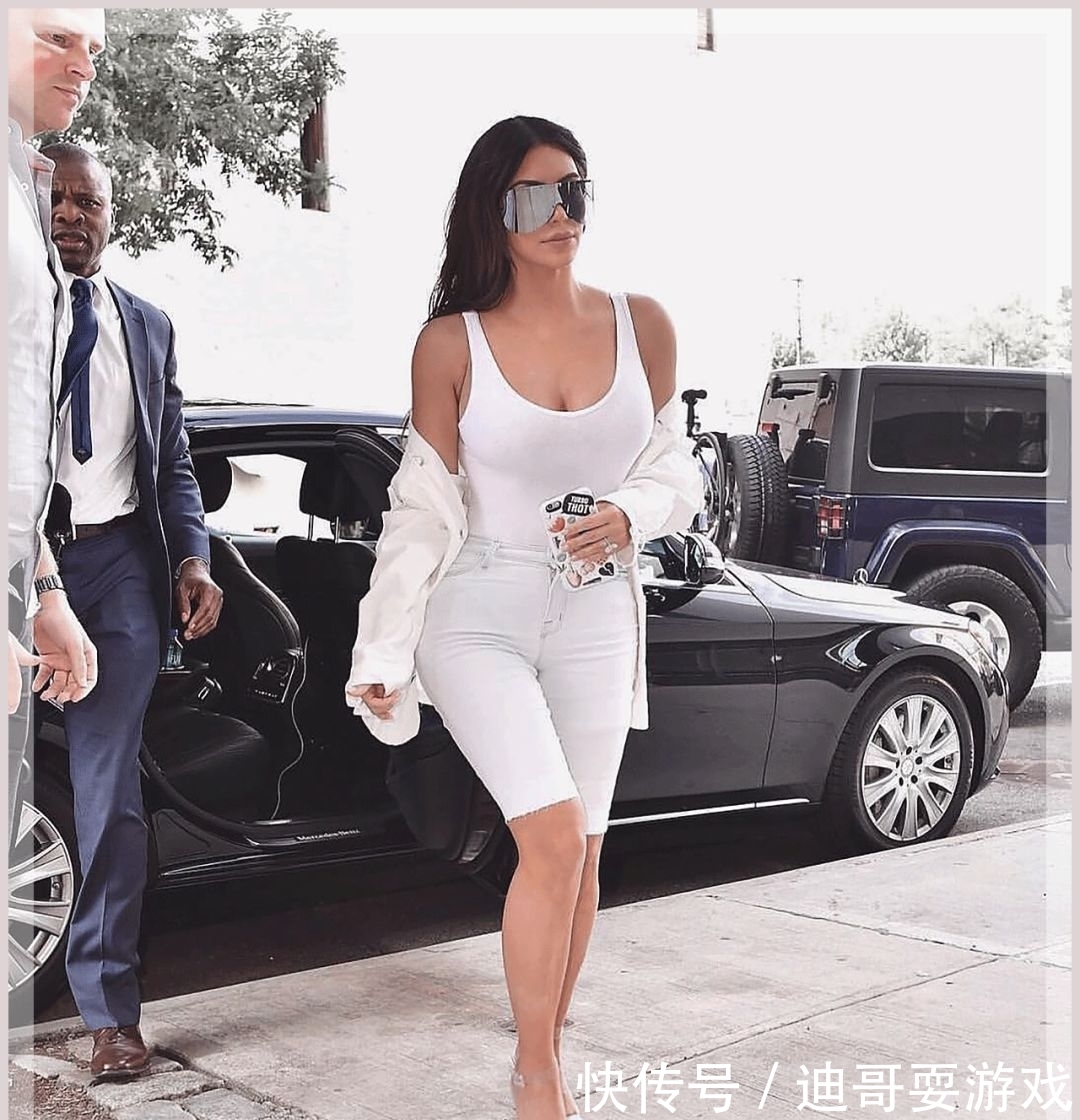 全世界的人:卡戴珊姐妹闹翻,大打出手!