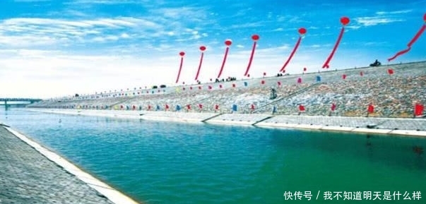 南水北调工程，为何不采用管道运水，偏偏采用河道运水？