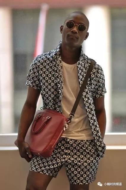 你只需要掌握3个穿搭原则，就不用害怕印花短裤搭不好！