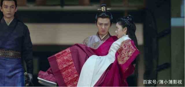  『撑过』《锦衣之下名场面》陆绎：我怎么知道，我又没给姑娘撑过伞