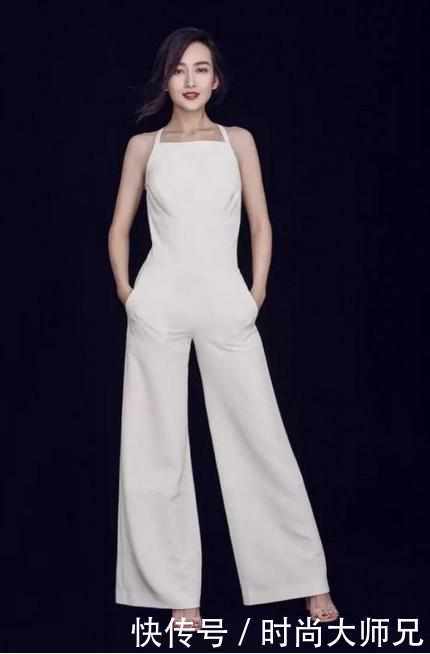 把渔网穿在腿上算什么？王鸥直接穿在身上，网友：这勇气我给满分