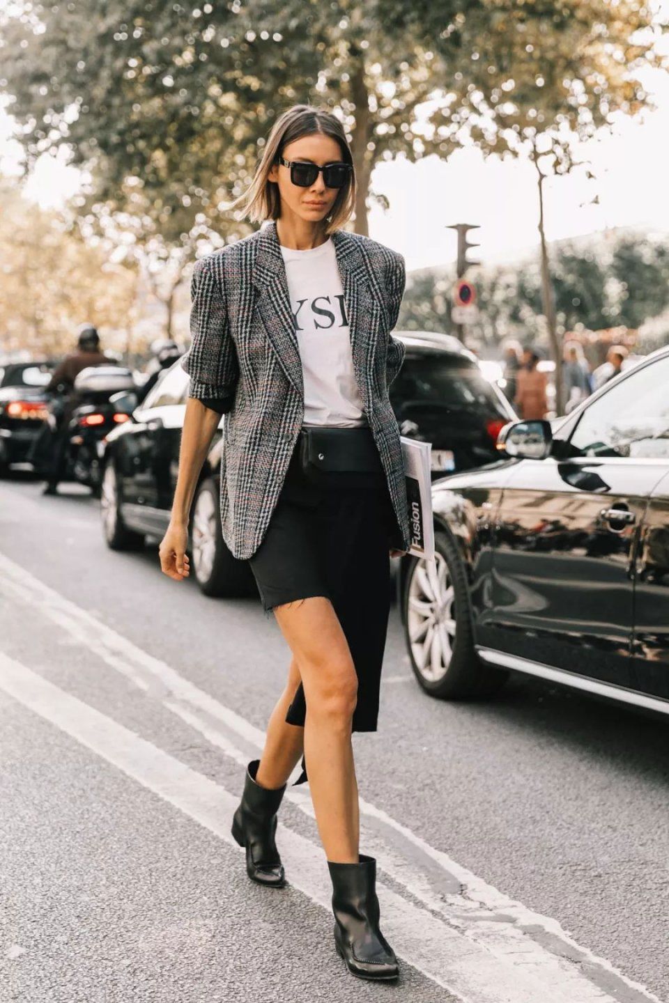 入秋这两个颜色穿在一起=很贵!